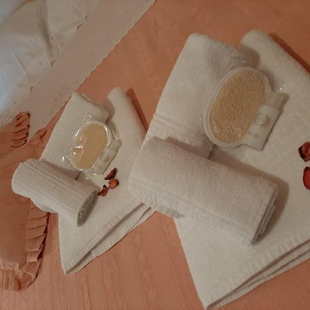 Casa Vacanze Etna Cocus Santa Venerina Eksteriør billede