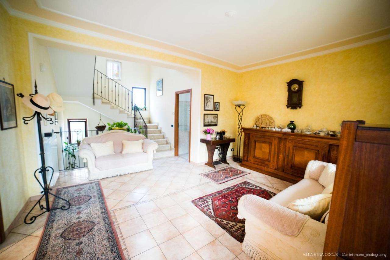 Casa Vacanze Etna Cocus Santa Venerina Eksteriør billede