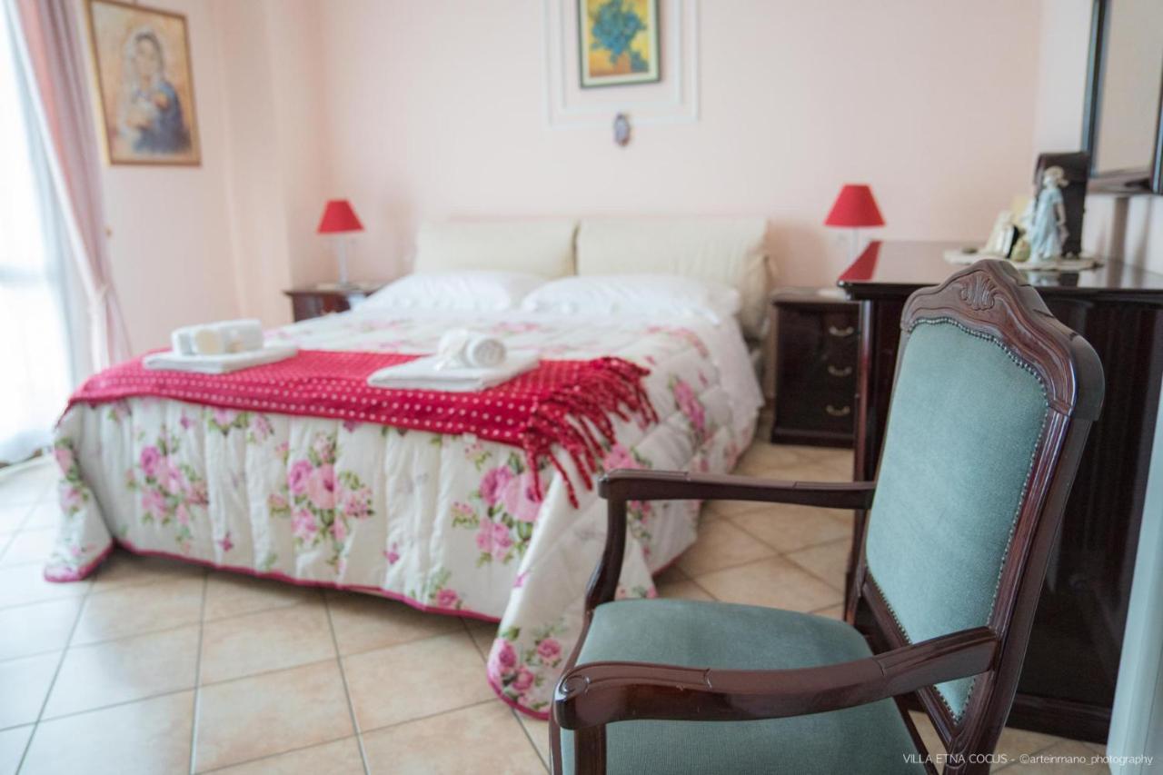 Casa Vacanze Etna Cocus Santa Venerina Eksteriør billede