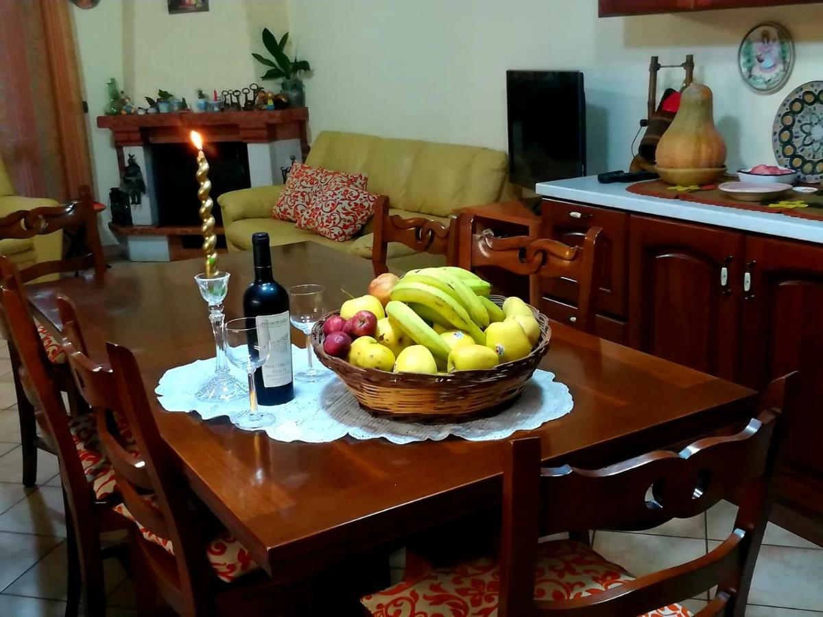Casa Vacanze Etna Cocus Santa Venerina Eksteriør billede